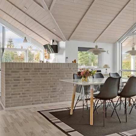 3 Bedroom Amazing In Sydals * Skovmose